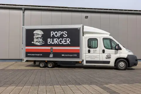 Der POPs Food Truck bei einer Veranstaltung in Göppingen